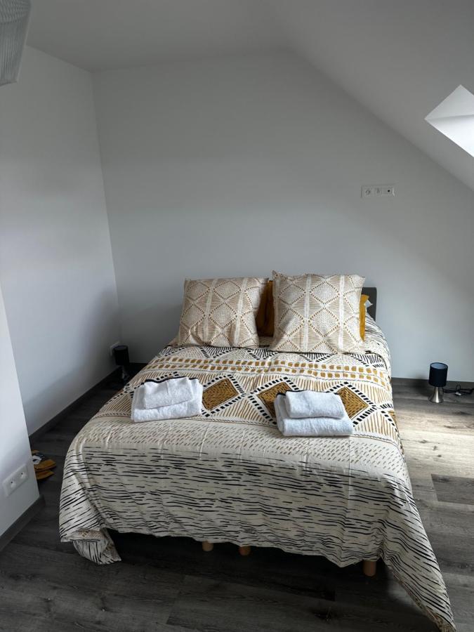 Lebel Endroit 145m2 , Terrain Et Terrasse De 350m2 Au Coeur Des Commerces ,a Proximite De La Et Tous Services Inclus Portbail